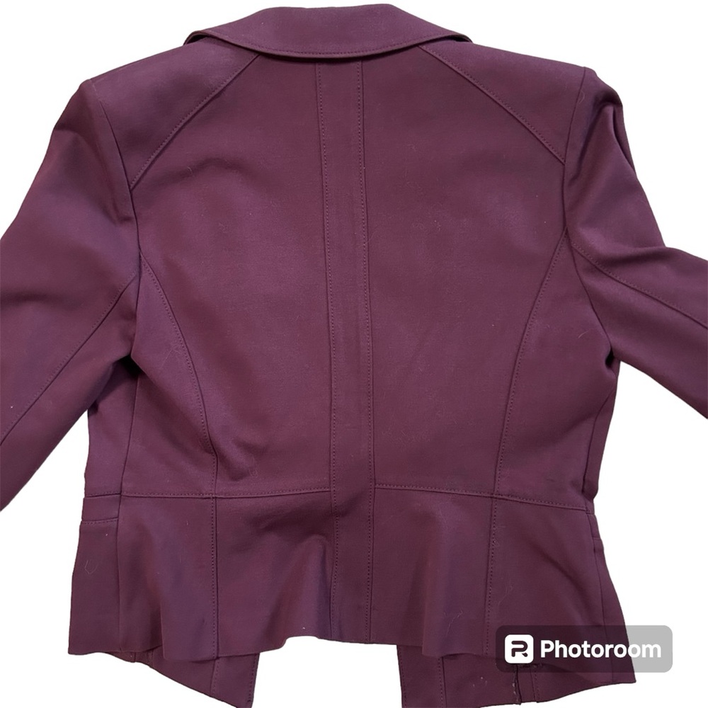 White House Black Market size 6 ponte knit burgundy jacket - Picture 4 of 7